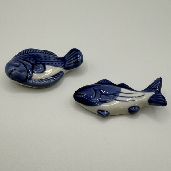 Blue Porcelain Fish Chopstick Rests - Picture 2 of 6